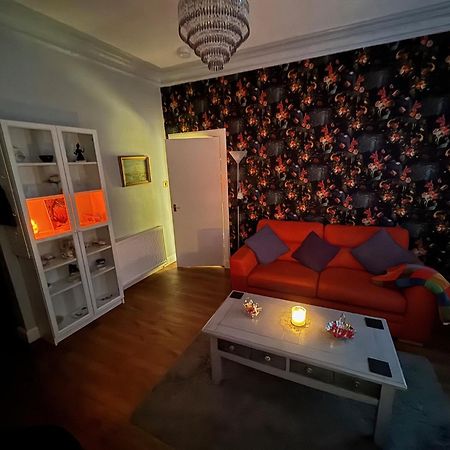Edinburgh Two Bedroom Apartment With Free Side Street Parking 24 Hours Eksteriør bilde