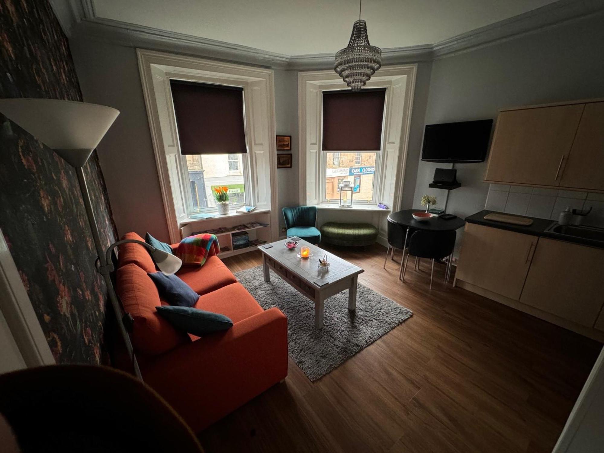 Edinburgh Two Bedroom Apartment With Free Side Street Parking 24 Hours Eksteriør bilde
